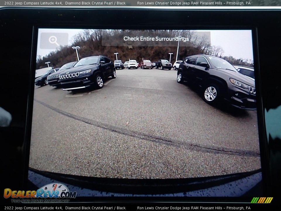 2022 Jeep Compass Latitude 4x4 Diamond Black Crystal Pearl / Black Photo #19