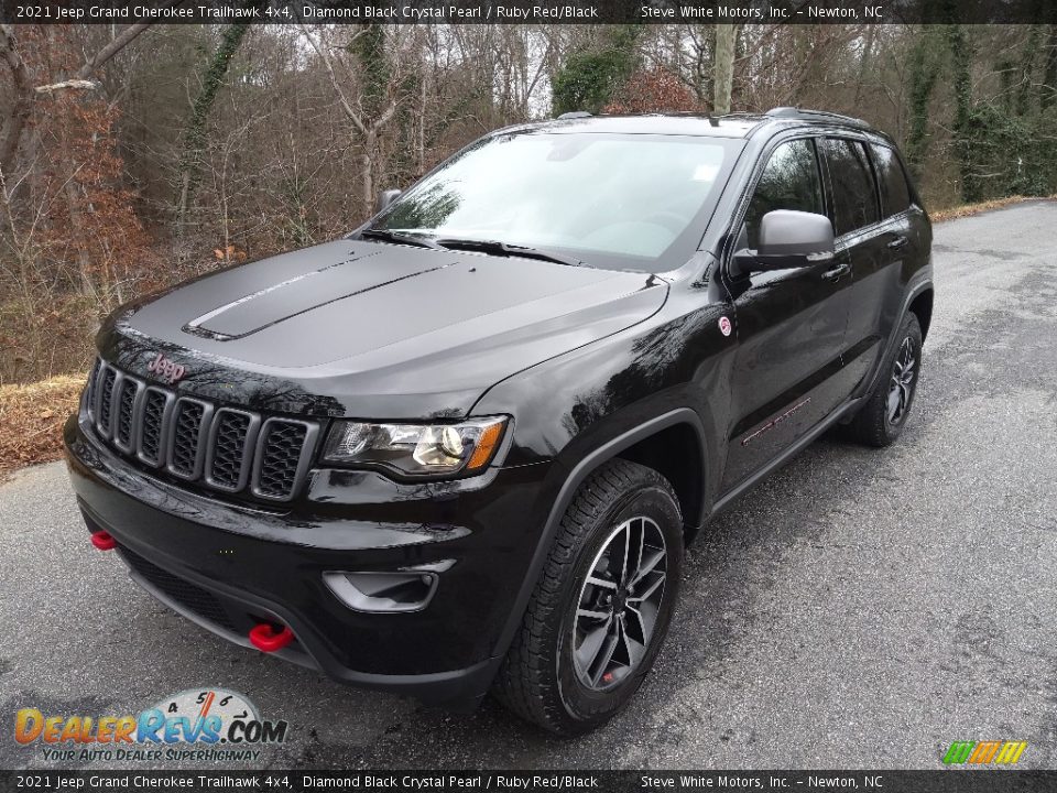 2021 Jeep Grand Cherokee Trailhawk 4x4 Diamond Black Crystal Pearl / Ruby Red/Black Photo #2