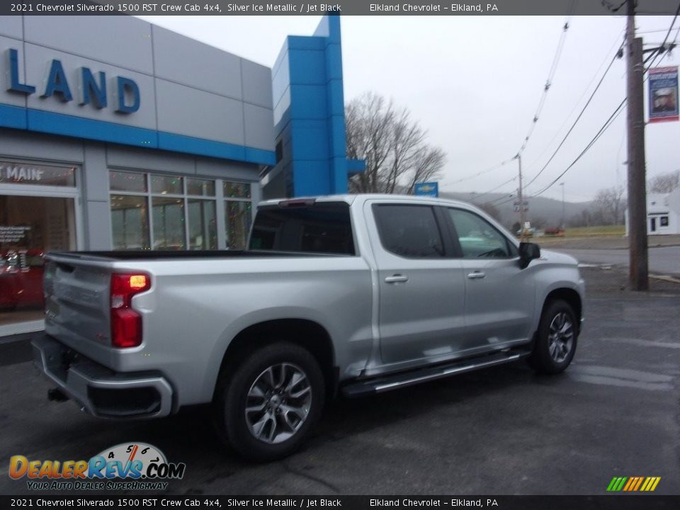 2021 Chevrolet Silverado 1500 RST Crew Cab 4x4 Silver Ice Metallic / Jet Black Photo #2