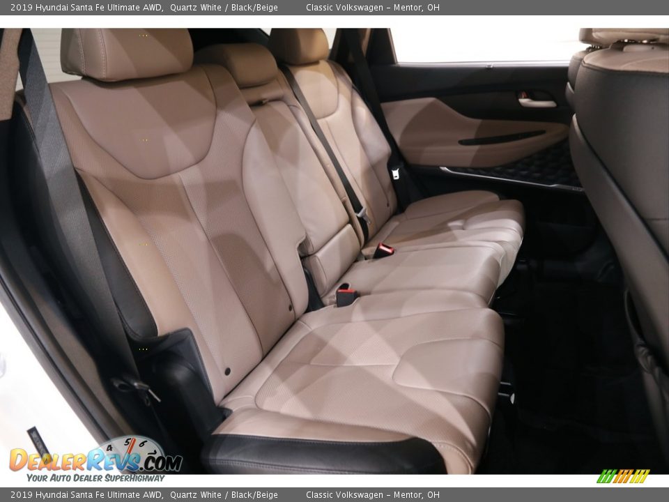 2019 Hyundai Santa Fe Ultimate AWD Quartz White / Black/Beige Photo #17