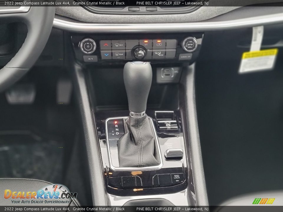 2022 Jeep Compass Latitude Lux 4x4 Granite Crystal Metallic / Black Photo #14