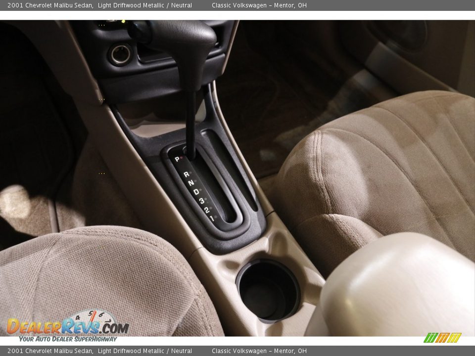 2001 Chevrolet Malibu Sedan Light Driftwood Metallic / Neutral Photo #13
