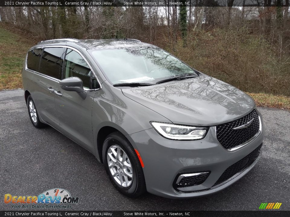 2021 Chrysler Pacifica Touring L Ceramic Gray / Black/Alloy Photo #4