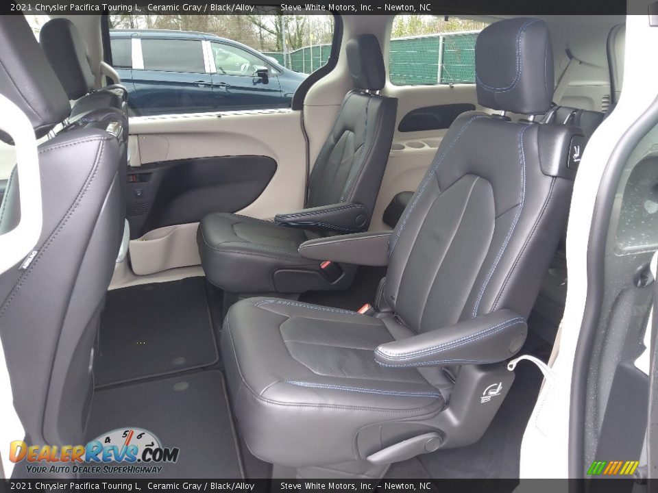 2021 Chrysler Pacifica Touring L Ceramic Gray / Black/Alloy Photo #13