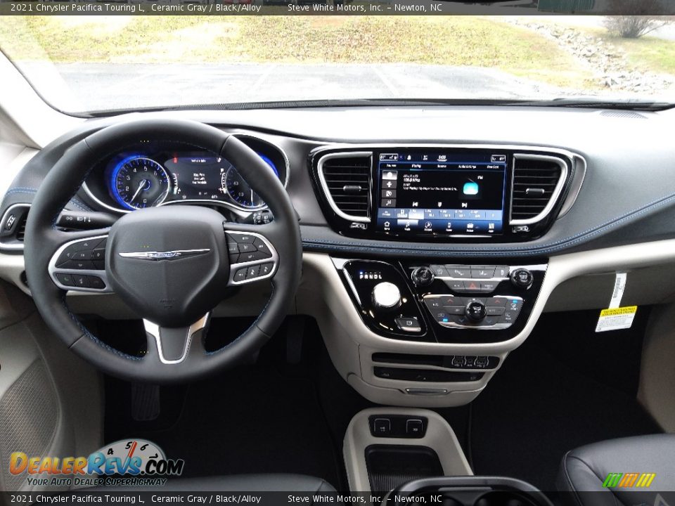 2021 Chrysler Pacifica Touring L Ceramic Gray / Black/Alloy Photo #20