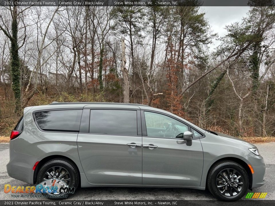 2021 Chrysler Pacifica Touring Ceramic Gray / Black/Alloy Photo #5