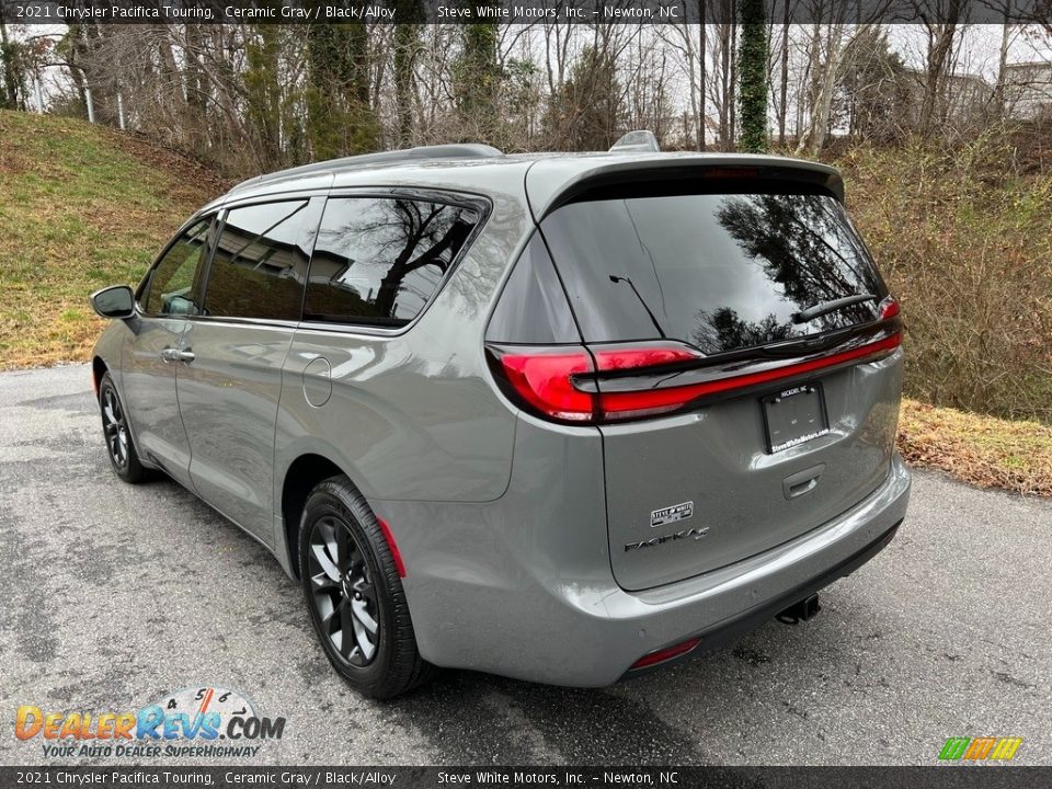 2021 Chrysler Pacifica Touring Ceramic Gray / Black/Alloy Photo #8