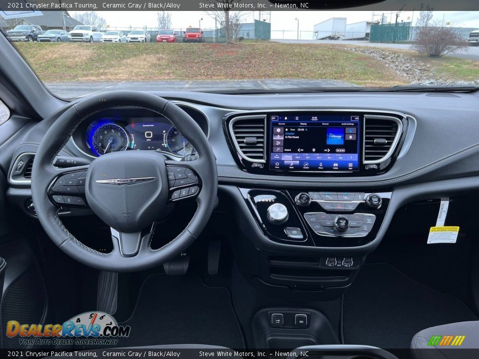 2021 Chrysler Pacifica Touring Ceramic Gray / Black/Alloy Photo #19