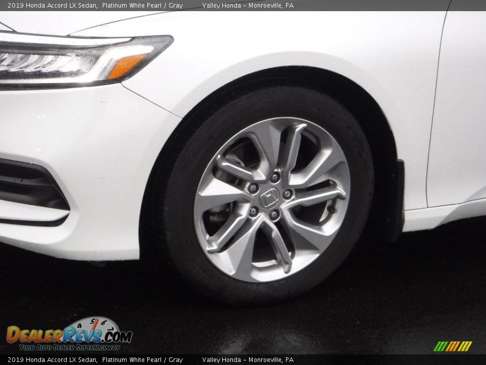 2019 Honda Accord LX Sedan Platinum White Pearl / Gray Photo #3