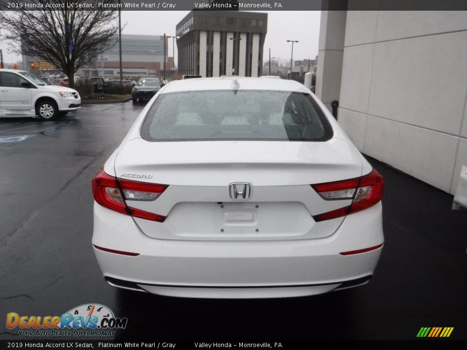 2019 Honda Accord LX Sedan Platinum White Pearl / Gray Photo #7
