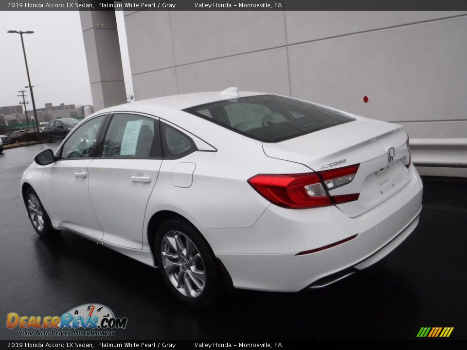 2019 Honda Accord LX Sedan Platinum White Pearl / Gray Photo #8