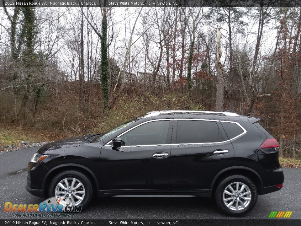 Magnetic Black 2019 Nissan Rogue SV Photo #1