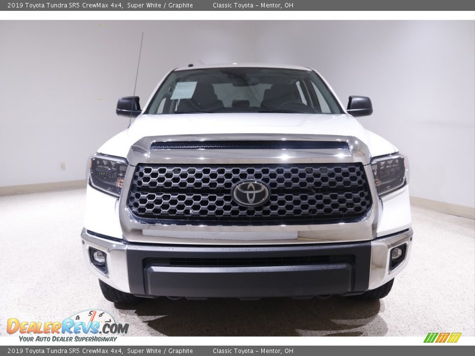 2019 Toyota Tundra SR5 CrewMax 4x4 Super White / Graphite Photo #2