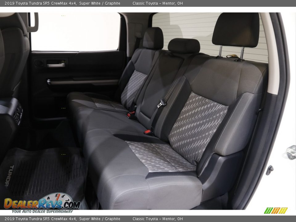 2019 Toyota Tundra SR5 CrewMax 4x4 Super White / Graphite Photo #16