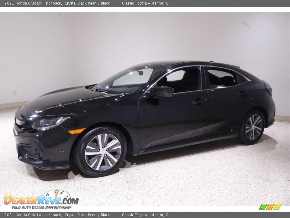 Front 3/4 View of 2021 Honda Civic LX Hatchback Photo #3