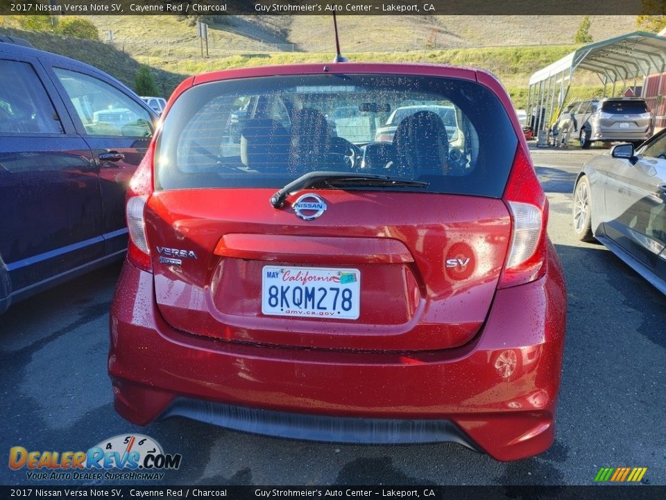 2017 Nissan Versa Note SV Cayenne Red / Charcoal Photo #5