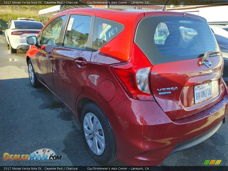 2017 Nissan Versa Note SV Cayenne Red / Charcoal Photo #6