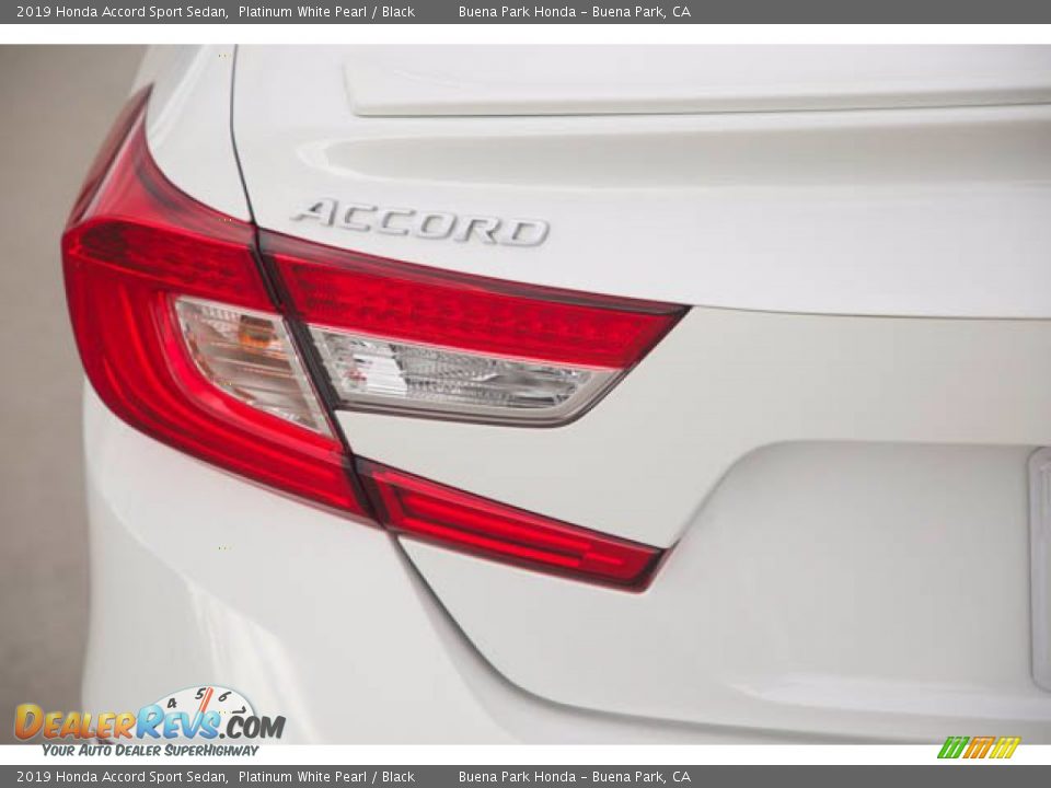 2019 Honda Accord Sport Sedan Platinum White Pearl / Black Photo #10