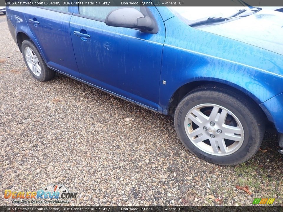 2006 Chevrolet Cobalt LS Sedan Blue Granite Metallic / Gray Photo #3