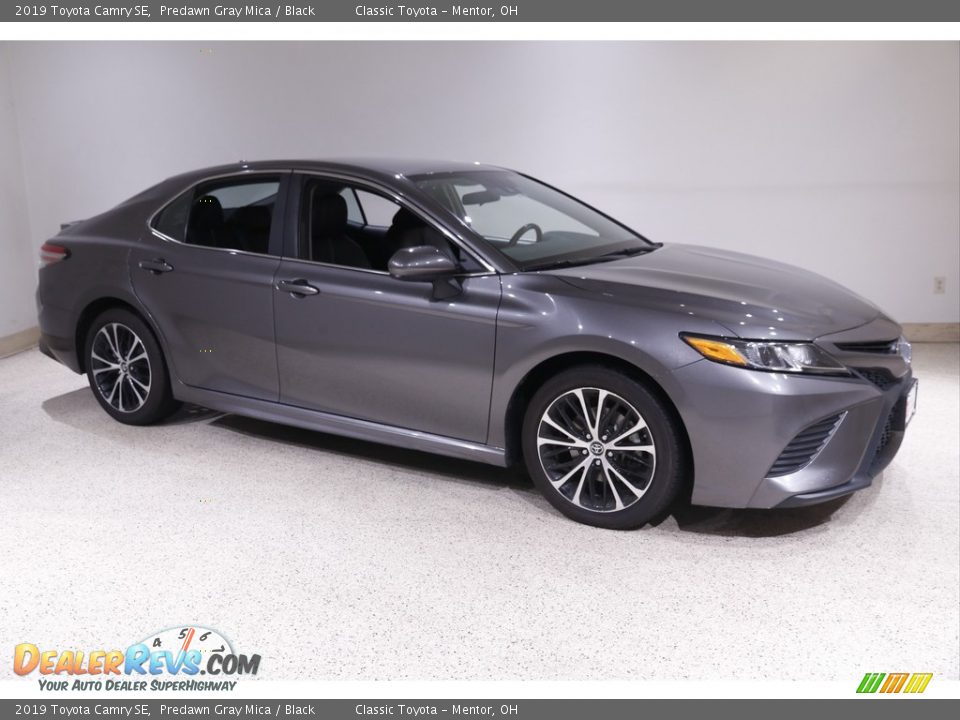 2019 Toyota Camry SE Predawn Gray Mica / Black Photo #1