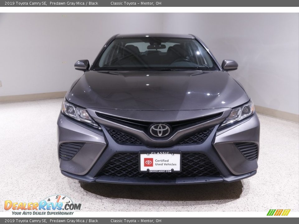 2019 Toyota Camry SE Predawn Gray Mica / Black Photo #2