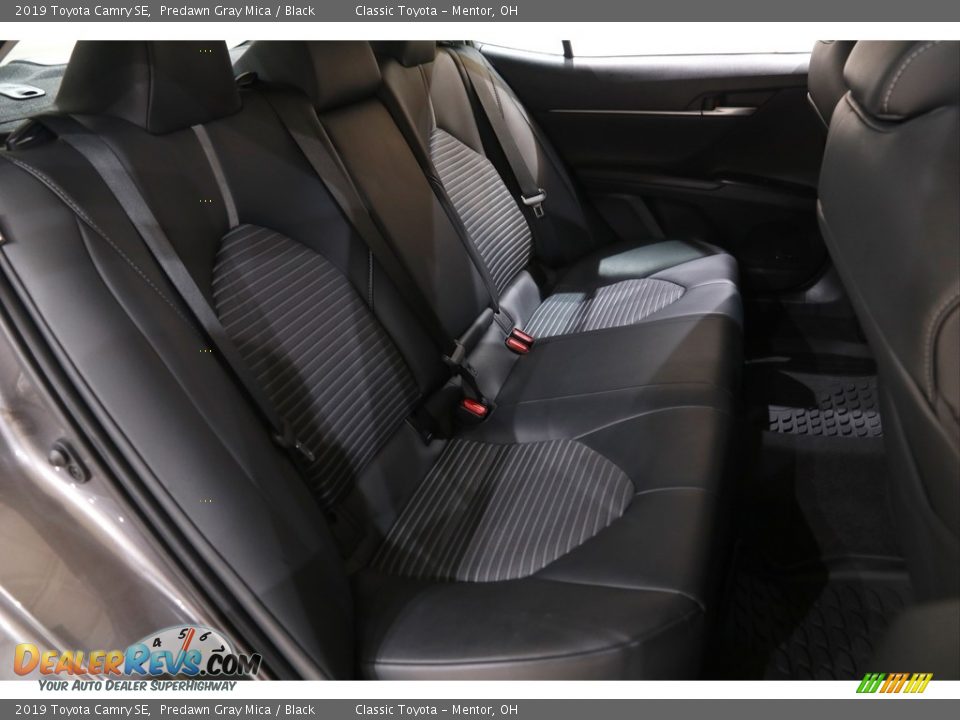 2019 Toyota Camry SE Predawn Gray Mica / Black Photo #14