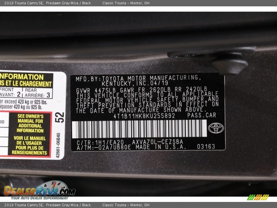 2019 Toyota Camry SE Predawn Gray Mica / Black Photo #18