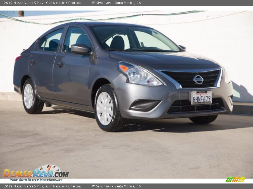 2019 Nissan Versa S Plus Gun Metallic / Charcoal Photo #1