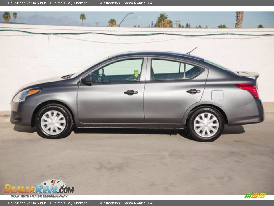 2019 Nissan Versa S Plus Gun Metallic / Charcoal Photo #10