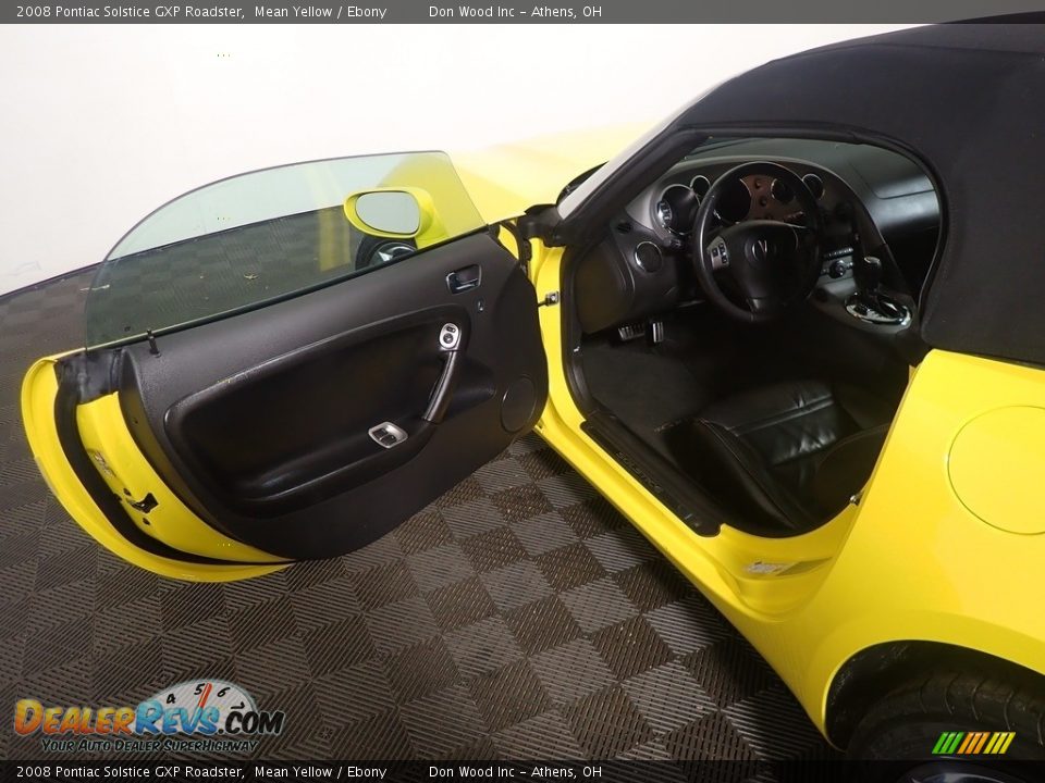 2008 Pontiac Solstice GXP Roadster Mean Yellow / Ebony Photo #16