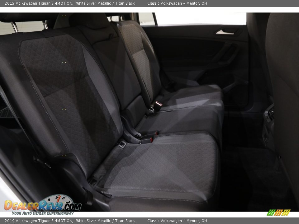 2019 Volkswagen Tiguan S 4MOTION White Silver Metallic / Titan Black Photo #14