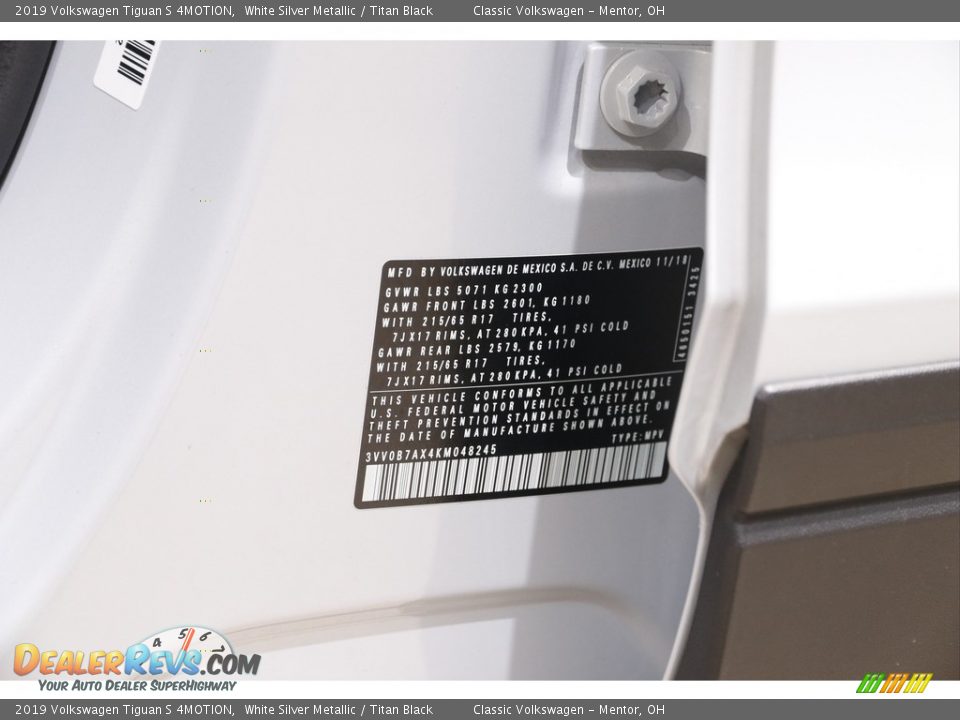 2019 Volkswagen Tiguan S 4MOTION White Silver Metallic / Titan Black Photo #18