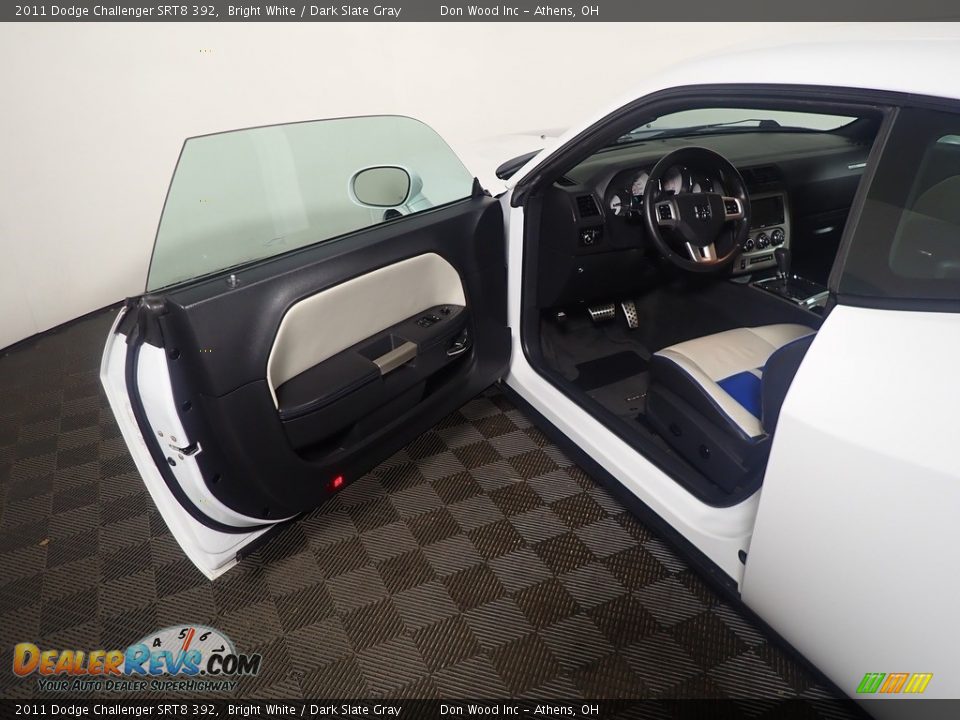 2011 Dodge Challenger SRT8 392 Bright White / Dark Slate Gray Photo #17