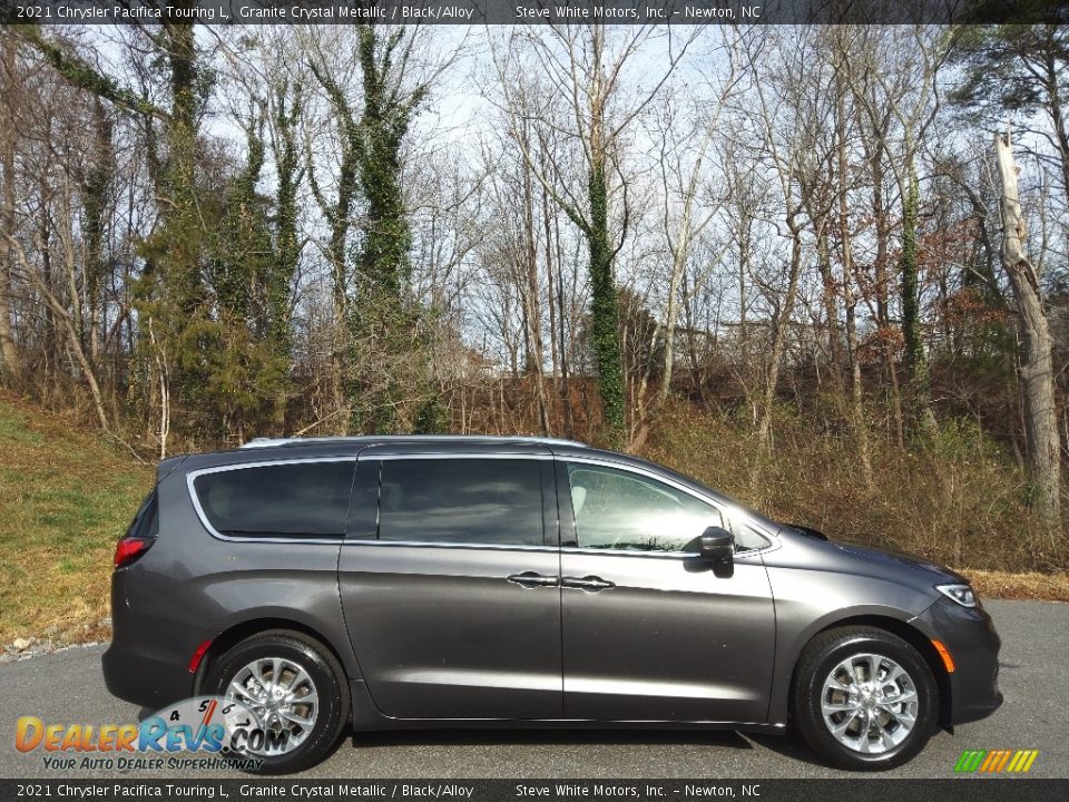 2021 Chrysler Pacifica Touring L Granite Crystal Metallic / Black/Alloy Photo #5