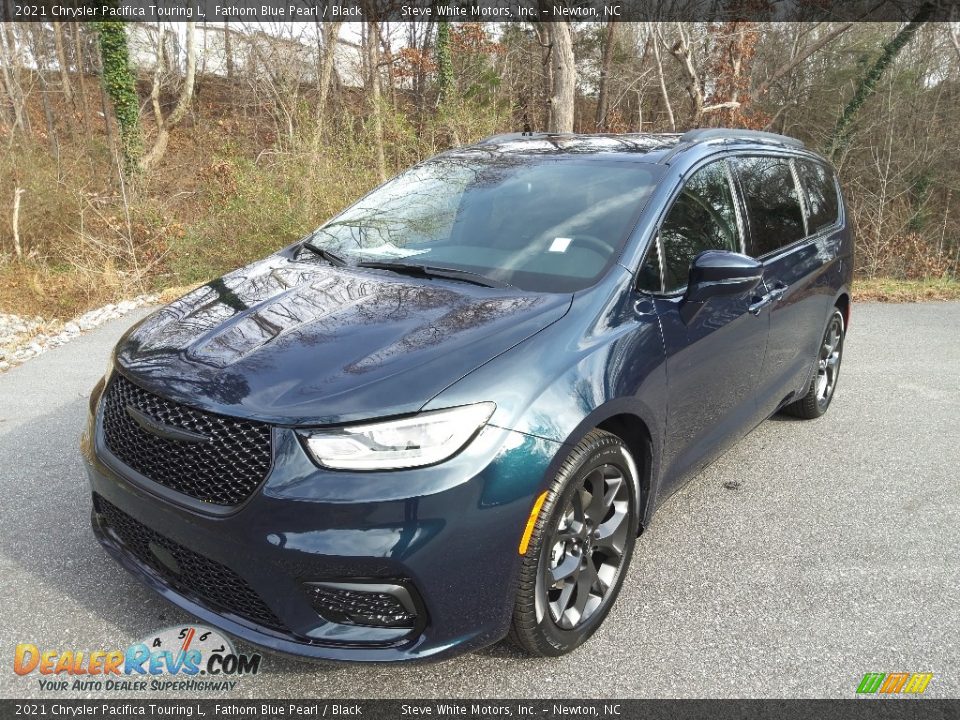 2021 Chrysler Pacifica Touring L Fathom Blue Pearl / Black Photo #2