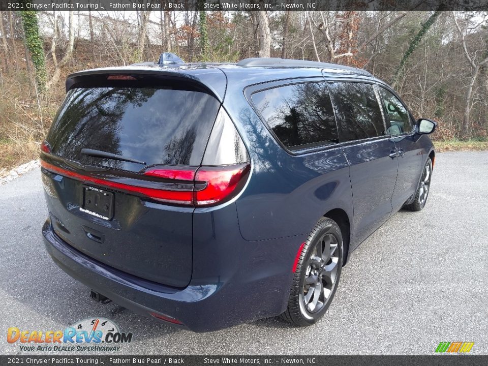 2021 Chrysler Pacifica Touring L Fathom Blue Pearl / Black Photo #6