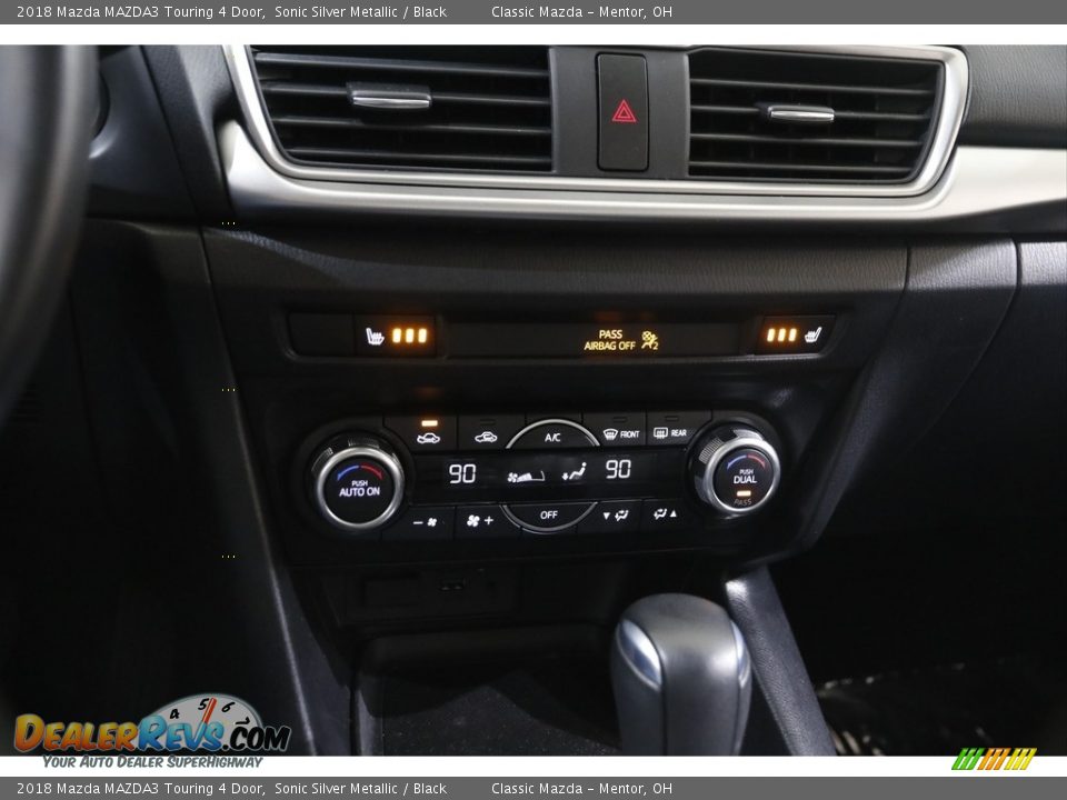 2018 Mazda MAZDA3 Touring 4 Door Sonic Silver Metallic / Black Photo #12