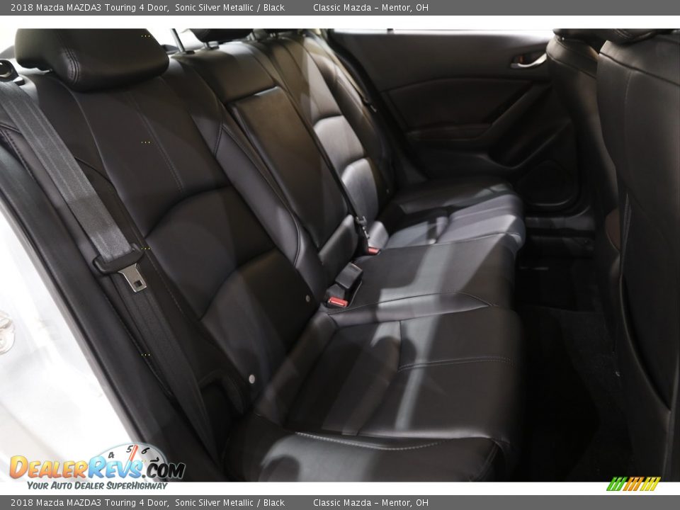 2018 Mazda MAZDA3 Touring 4 Door Sonic Silver Metallic / Black Photo #15
