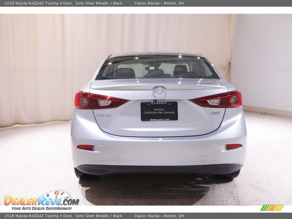 2018 Mazda MAZDA3 Touring 4 Door Sonic Silver Metallic / Black Photo #17