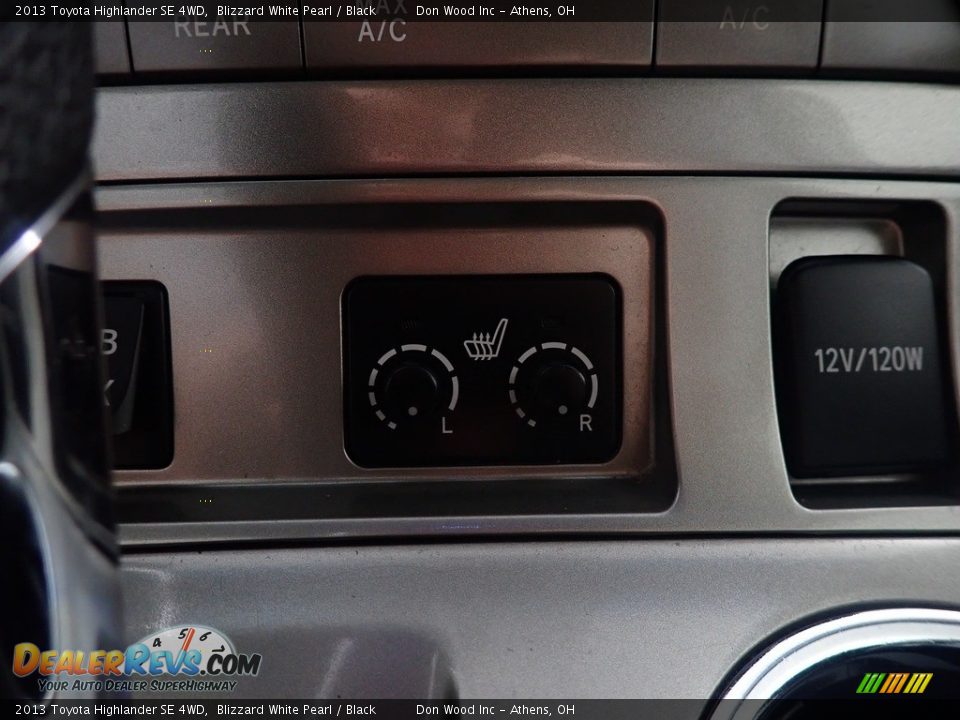 2013 Toyota Highlander SE 4WD Blizzard White Pearl / Black Photo #3