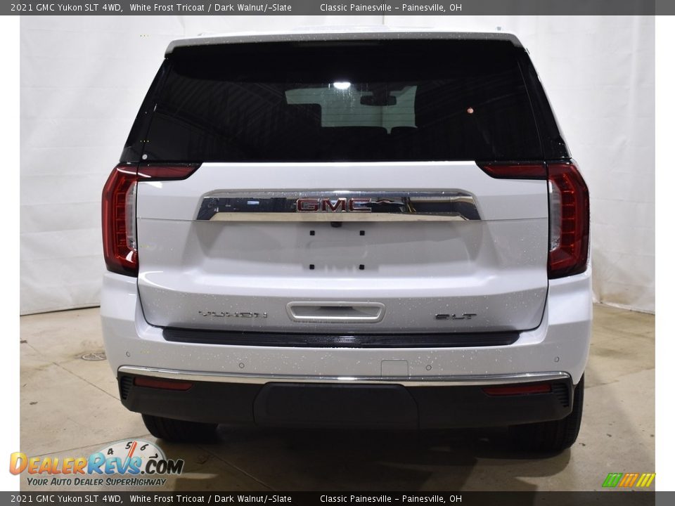 2021 GMC Yukon SLT 4WD White Frost Tricoat / Dark Walnut/­Slate Photo #3