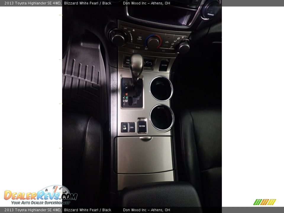 2013 Toyota Highlander SE 4WD Blizzard White Pearl / Black Photo #35