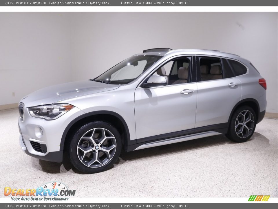 2019 BMW X1 xDrive28i Glacier Silver Metallic / Oyster/Black Photo #3