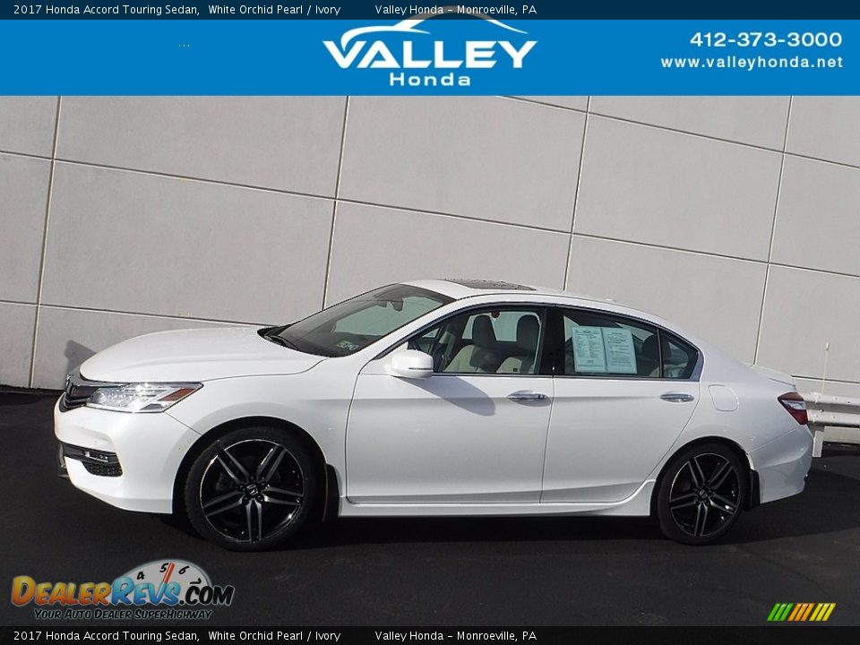 2017 Honda Accord Touring Sedan White Orchid Pearl / Ivory Photo #2