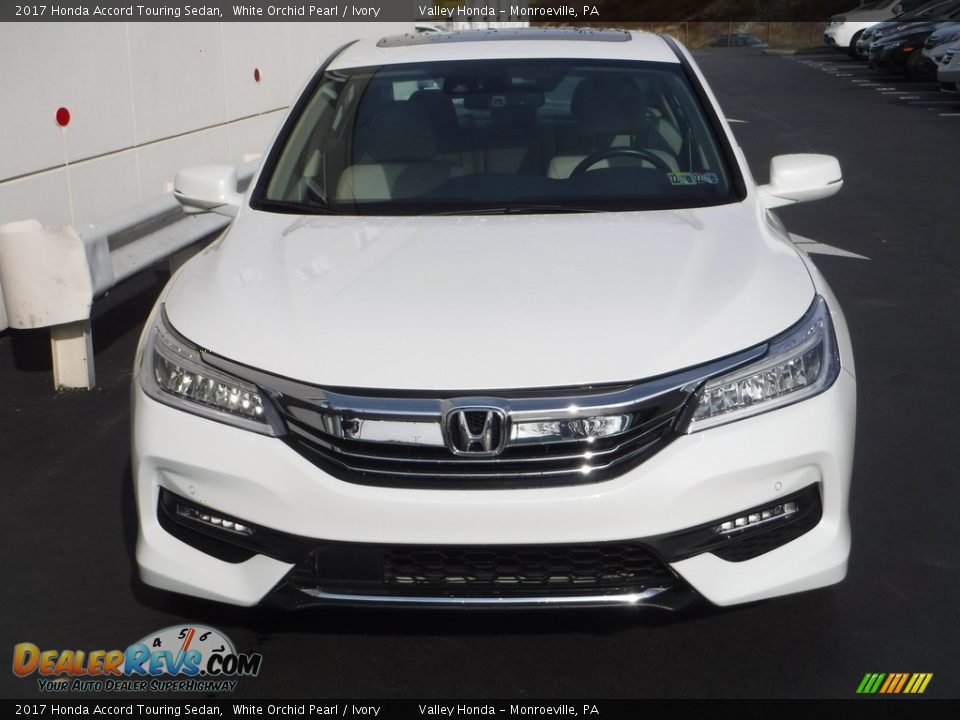 2017 Honda Accord Touring Sedan White Orchid Pearl / Ivory Photo #4