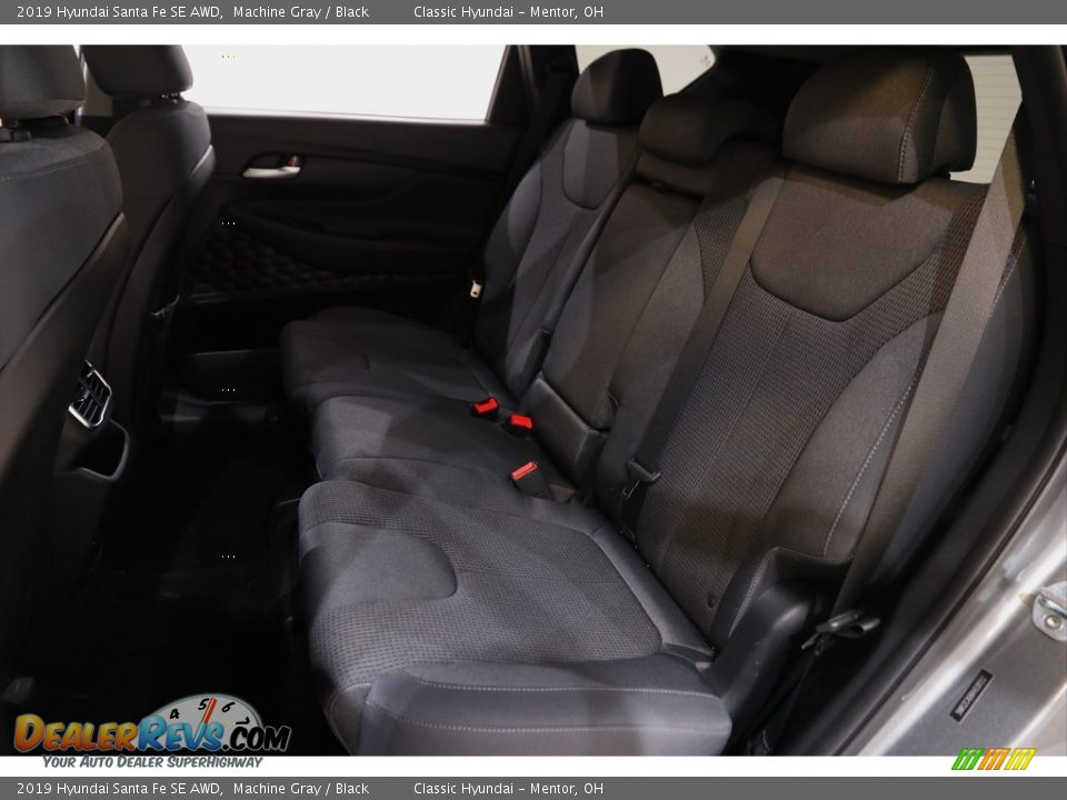 2019 Hyundai Santa Fe SE AWD Machine Gray / Black Photo #16