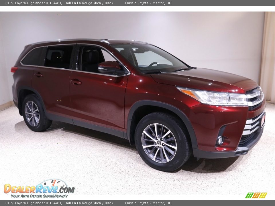 2019 Toyota Highlander XLE AWD Ooh La La Rouge Mica / Black Photo #1
