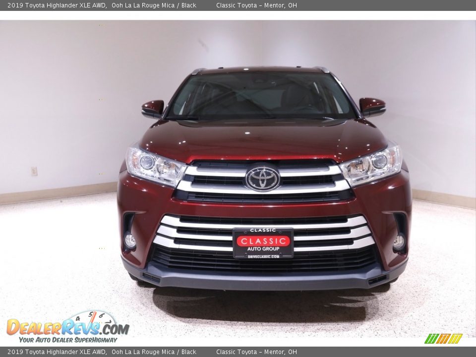 2019 Toyota Highlander XLE AWD Ooh La La Rouge Mica / Black Photo #2