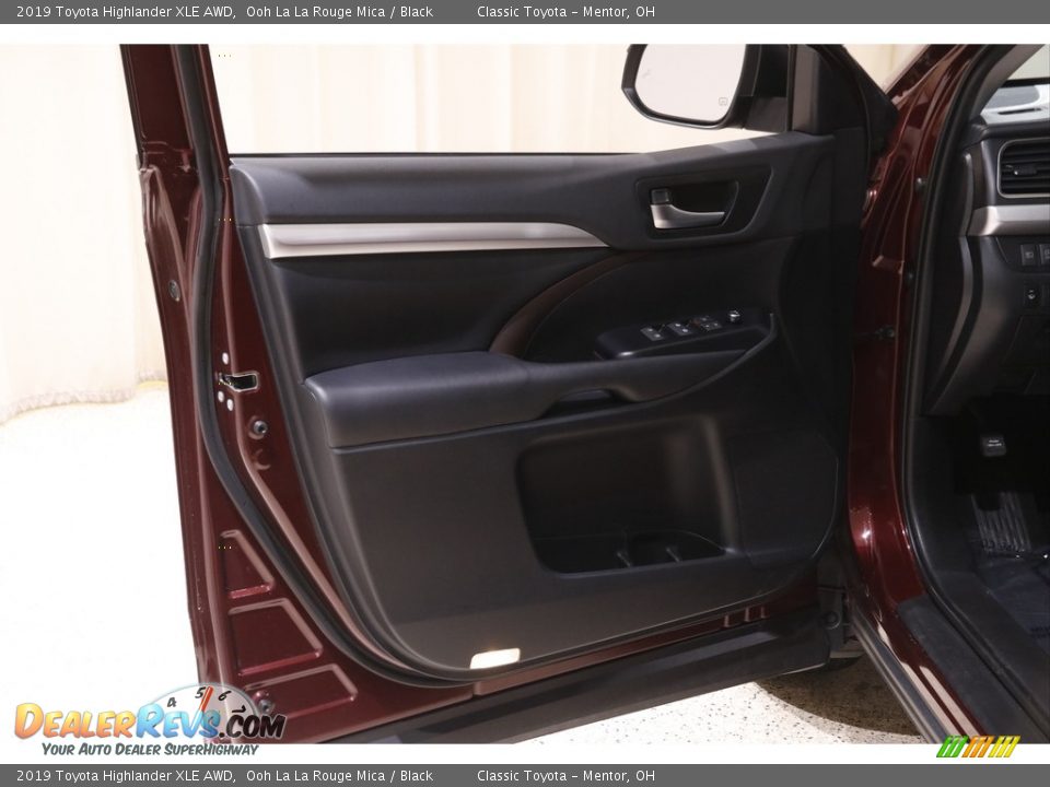 2019 Toyota Highlander XLE AWD Ooh La La Rouge Mica / Black Photo #4