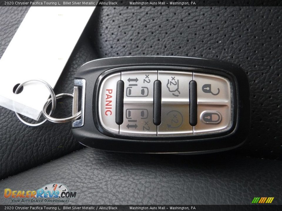 2020 Chrysler Pacifica Touring L Billet Silver Metallic / Alloy/Black Photo #32